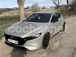 Gris / plata Usado 2022 Mazda 3 Homura-Line Berlina | 23.000 € (Buen precio)