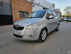 Gris / plata Usado 2009 Opel Agila Enjoy Berlina | 4100 €