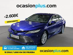 Azul Usado 2020 Toyota Camry Luxury Berlina | 28.690 € (Un poco caro)