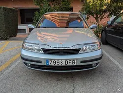 Gris / plata Usado 2004 Renault Laguna II Expression Berlina | 1950 € (Super precio)