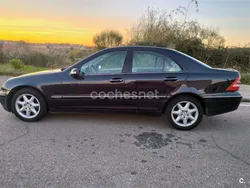 Azul Usado 2003 Mercedes C270 Elegance Berlina | 7850 €