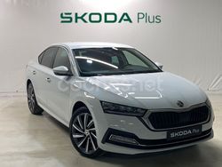 Blanco Usado 2024 Skoda Octavia Selection Berlina | 30.900 € (Caro)