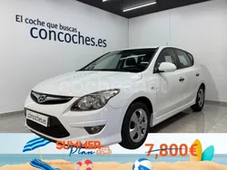 Blanco Usado 2011 Hyundai i30 Comfort Berlina | 7500 € (Precio justo)