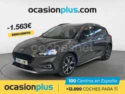 Gris / plata Usado 2019 Ford Focus Active Berlina | 15.650 € (Un poco caro)