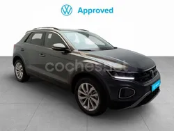 Gris / plata Usado 2025 VW T-Roc Life SUV | 31.530 € (Caro)