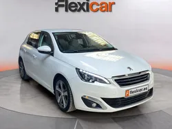 Blanco Usado 2015 Peugeot 308 Access Berlina | 9290 € (Precio justo)