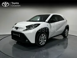 Blanco Usado 2024 Toyota Aygo Play Utilitario | 15.990 € (Un poco caro)