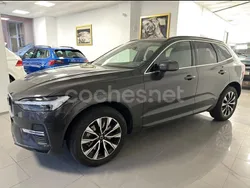 Gris / plata Usado 2022 Volvo XC60 Kinetic SUV | 39.899 € (Precio justo)