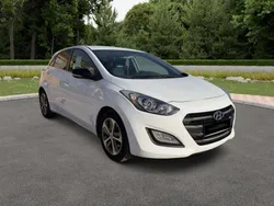 Blanco Usado 2015 Hyundai i30 Utilitario | 6990 € (Precio justo)