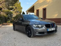 Gris / plata Usado 2006 BMW 330 Coupe | 8900 € (Precio justo)