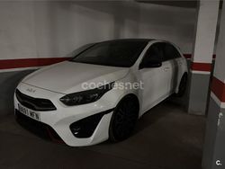 Blanco Usado 2023 Kia Ceed GT 2 Berlina | 26.000 € (Un poco caro)