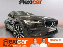 Marrón Usado 2019 Volvo V60 R-Design Momentum Familiar | 26.790 € (Caro)