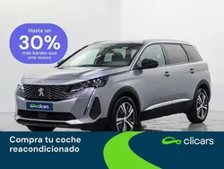 Gris / plata Usado 2024 Peugeot 5008 Allure Monovolumen | 23.490 € (Precio justo)