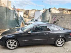 Negro Usado 2004 Mercedes CLK240 Avantgarde Coupe | 4350 € (Precio justo)