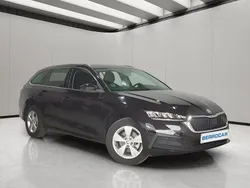 Negro Usado 2022 Skoda Octavia Ambition Familiar | 22.990 € (Precio justo)