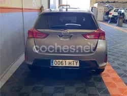 Beige Usado 2013 Toyota Auris Advance Berlina | 7599 € (Precio justo)