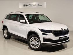 Blanco Usado 2024 Skoda Kodiaq Ambition SUV | 31.900 € (Precio justo)