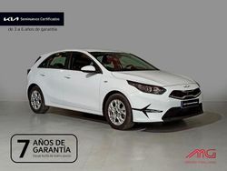 Blanco Usado 2024 Kia Ceed Berlina | 20.300 € (Precio justo)
