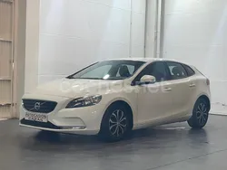Blanco Usado 2013 Volvo V40 Kinetic Familiar | 7800 € (Caro)