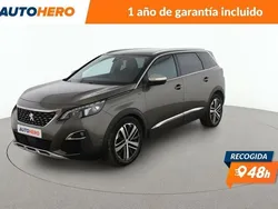 Gris Usado 2017 Peugeot 5008 GT Monovolumen | 18.099 € (Precio justo)