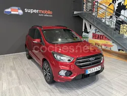 Rojo Usado 2019 Ford Kuga ST-Line SUV | 18.900 € (Precio justo)