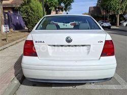 Blanco Usado 2004 VW Bora Highline Berlina | 2850 €