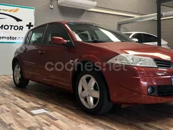 Rojo Usado 2008 Renault Mégane III Authentique Berlina | 4499 € (Precio justo)