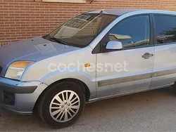 Gris / plata Usado 2007 Ford Fusion Ambiente Berlina | 2700 € (Precio justo)