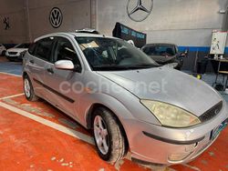 Gris / plata Usado 2004 Ford Focus Ghia Berlina | 1700 € (Buen precio)