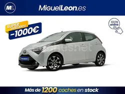 Gris / plata Usado 2022 Toyota Aygo X-play Utilitario | 11.985 € (Precio justo)