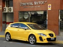 Amarillo Usado 2007 Seat Leon Sport Utilitario | 7900 € (Un poco caro)