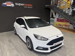 Blanco Usado 2016 Ford Focus ST Berlina | 16.990 € (Precio justo)