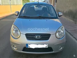 Gris / plata Usado 2008 Kia Picanto Utilitario | 3750 € (Precio justo)