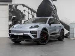 Plata dolomita metalizado Usado 2025 Porsche Macan Turbo SUV | 138.771 € (Buen precio)