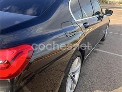 Negro Usado 2016 BMW 740 Comfort Edition Berlina | 25.999 € (Precio justo)