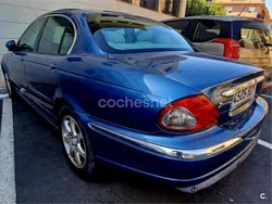 Azul Usado 2003 Jaguar X-type Executive Berlina | 1800 € (Super precio)