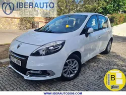 Blanco Usado 2013 Renault Scénic III Expression Monovolumen | 7890 € (Precio justo)