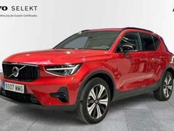 Rojo Usado 2023 Volvo XC40 Plus SUV | 43.900 € (Caro)