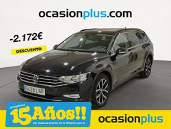 Negro Usado 2021 VW Passat Executive Familiar | 23.900 € (Precio justo)