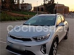 Gris / plata Usado 2024 Kia Stonic SUV | 19.900 € (Precio justo)