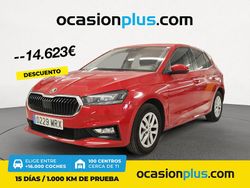 Rojo Usado 2024 Skoda Fabia Selection Utilitario | 16.450 € (Buen precio)