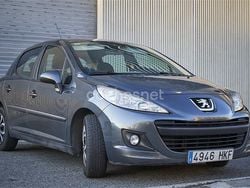 Gris / plata Usado 2012 Peugeot 207 Berlina | 4000 € (Precio justo)