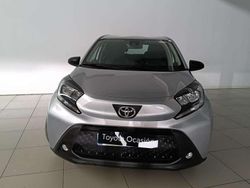 Plateado Usado 2024 Toyota Aygo Play Utilitario | 15.690 € (Un poco caro)