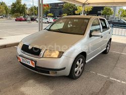 Gris / plata Usado 2004 Skoda Fabia Elegance Utilitario | 3500 € (Precio justo)