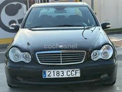 Negro Usado 2004 Mercedes C180 Avantgarde Berlina | 2450 € (Buen precio)