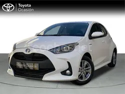 Blanco Usado 2021 Toyota Yaris Hybrid Business Edition Berlina | 15.800 € (Buen precio)