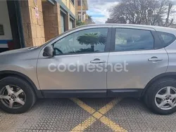 Gris / plata Usado 2008 Nissan Qashqai Tekna SUV | 10.000 € (Precio justo)
