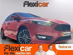 Rojo Usado 2018 Ford Focus ST-Line | 12.990 € (Precio justo)