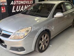 Gris / plata Usado 2007 Opel Vectra Cosmo Berlina | 3350 €