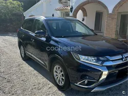Azul Usado 2017 Mitsubishi Outlander Motion SUV | 17.000 € (Precio justo)